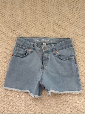 Cat & Jack Light Blue Denim Cutoff Shorts size 8
